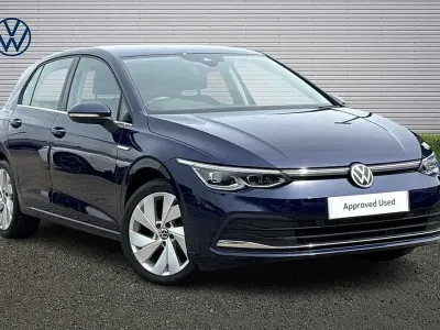 Used VW Golf VII Style 150 HP (110 kW) 2021 Blue Hatchback