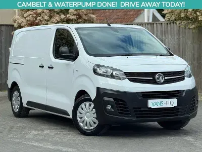 Used Vauxhall Vivaro 100 HP (73 kW) 2022 White MPV