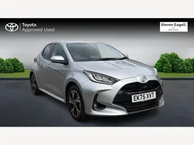 Nuova Toyota Yaris Hybrid Design 116 CV (85 kW) 2025 Argento Utilitaria