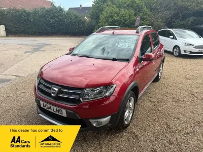 Used Dacia Sandero Lauréate 2014 Red Hatchback