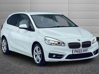 Begagnad BMW 218 Luxury Line 136 HK (100 kW) 2015 Vit