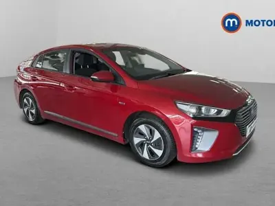 Used Hyundai Ioniq SE 141 HP (103 kW) 2018 Red Hatchback