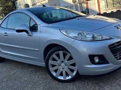 Usado Peugeot 207 CC Allure 2014 Prateado Cabrios