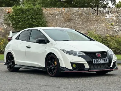 Used Honda Civic Type R GT 310 HP (228 kW) 2015 White Hatchback