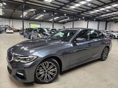 BMW 330e