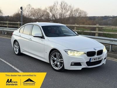 Begagnad BMW 330e M Sport 2018 Vit Sedan