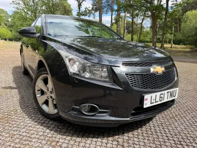 Used Chevrolet Cruze LTZ 141 HP (103 kW) 2012 Black Hatchback