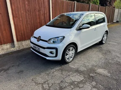Używany VW up! high up! 90 KM (66 kW) 2018 Biały Hatchback