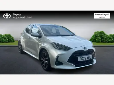 Used Toyota Yaris Hybrid 2022 White Hatchback