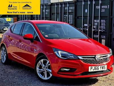 Used Vauxhall Astra SRi 150 HP (110 kW) 2016 Red Hatchback