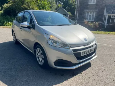 Used Peugeot 208 Access 2015 Silver Hatchback