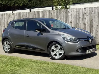 Usado Renault Clio IV Dynamique 90 HP (66 kW) 2014 Cinzento Citadino