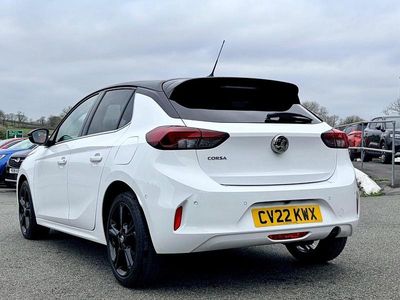 Used Vauxhall Corsa Edition 99 HP (72 kW) 2022 White Hatchback