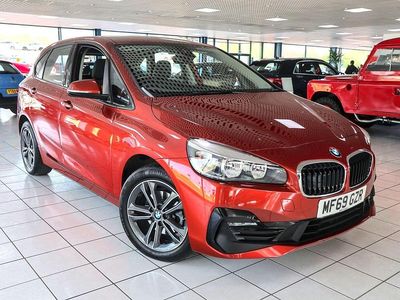 Begagnad BMW 218 Sport Line 2019 Orange Halvkombi