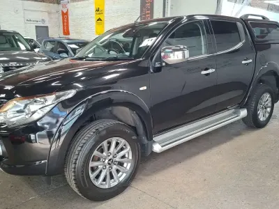 Used Mitsubishi L200 2018 Black Pickup
