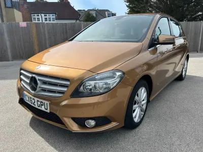 Begagnad Mercedes B180 SE 109 HK (80 kW) 2012 Beige Minibuss