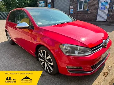 Used VW Golf VII GT 147 HP (108 kW) 2014 Red Hatchback