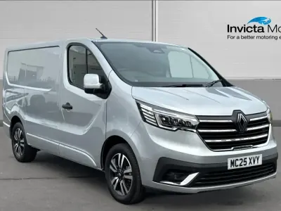 New Renault Trafic 2025 Grey MPV