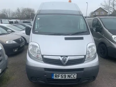 Used Vauxhall Vivaro 90 HP (66 kW) 2010 Silver MPV