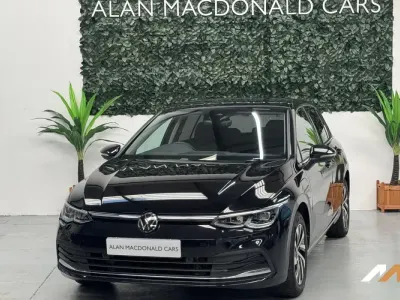Begagnad VW Golf VIII Style 204 HK (150 kW) 2022 Svart Halvkombi