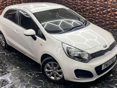 Begagnad Kia Rio 86 HK (63 kW) 2014 Halvkombi