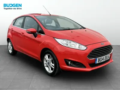 Used Ford Fiesta Zetec 82 HP (60 kW) 2014 Red Hatchback