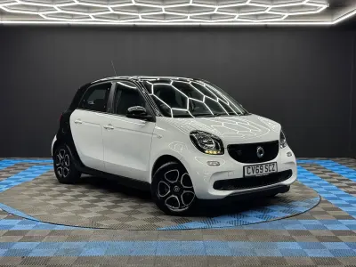 Used Smart ForFour Electric Drive Premium 60 kW (82 HP) 2019 Black Hatchback