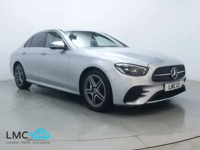 Begagnad Mercedes E200 AMG line 2022 Silver Sedan