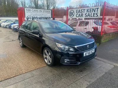 Usado Peugeot 308 Allure 2018 Preto Carrinha