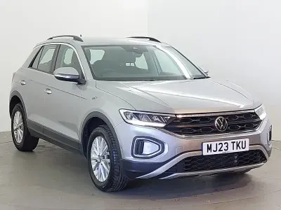 Używany VW T-Roc Life 110 KM (80 kW) 2023 Srebrny SUV
