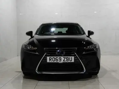 Usado Lexus IS300h 223 CV (164 kW) 2019 Negro Berlina