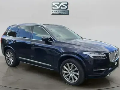 Usado Volvo XC90 Inscription 407 HP (299 kW) 2017 Azul SUV