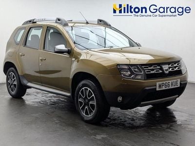 Used Dacia Duster Prestige 110 HP (80 kW) 2016 Green Hatchback