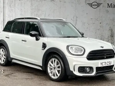 Used Mini Cooper Countryman Comfort 136 HP (100 kW) 2021 White silver SUV