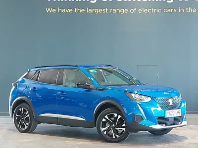 Used Peugeot e-2008 Allure+ 100 kW (136 HP) 2023 Blue SUV