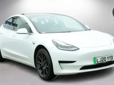 Usado Tesla Model 3 Standard Range Plus 239 kW (325 CV) 2020 Blanco Berlina
