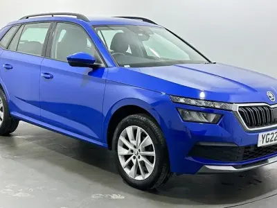 Begagnad Skoda Kamiq SE 95 HK (69 kW) 2022 Blå SUV