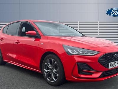 Used Ford Focus ST-Line 125 HP (91 kW) 2023 Red Hatchback