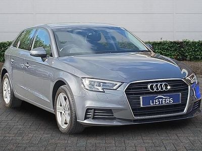 Begagnad Audi A3 2019 Grå Sedan