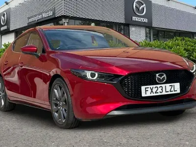 Used Mazda 3 Edition 122 HP (89 kW) 2022 Red Hatchback