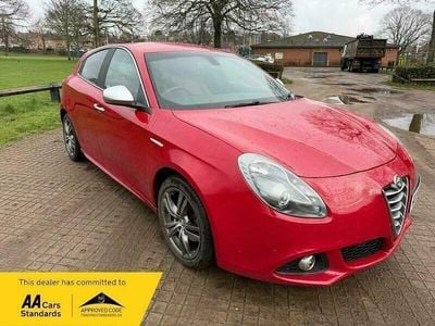 Used Alfa Romeo Giulietta Exclusive 170 HP (125 kW) 2014 Red Hatchback