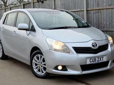 Used Toyota Verso 147 HP (108 kW) 2011 Silver MPV