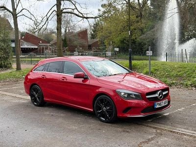 Used Mercedes CLA180 Shooting Brake 122 HP (89 kW) 2017 Red Estate