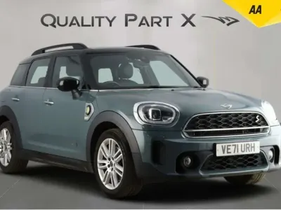 Używany Mini Cooper Countryman Exclusive 2022 Zielony SUV