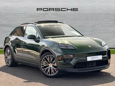 Used Porsche Macan 261 kW (355 HP) 2025 Green SUV