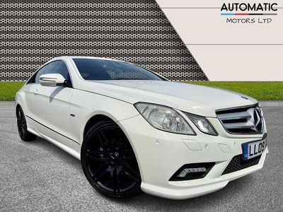 Begagnad Mercedes E350 2009 Vit Sportkupé