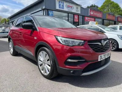 Used Vauxhall Grandland X Elite 130 HP (95 kW) 2020 Red SUV