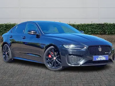 Używany Jaguar XE R-Dynamic 204 KM (150 kW) 2021 Czarny Sedan/Limuzyna