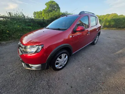 Used Dacia Sandero Lauréate 2015 Red Hatchback
