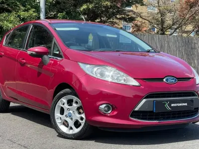 Used Ford Fiesta Zetec 96 HP (70 kW) 2011 Red Hatchback